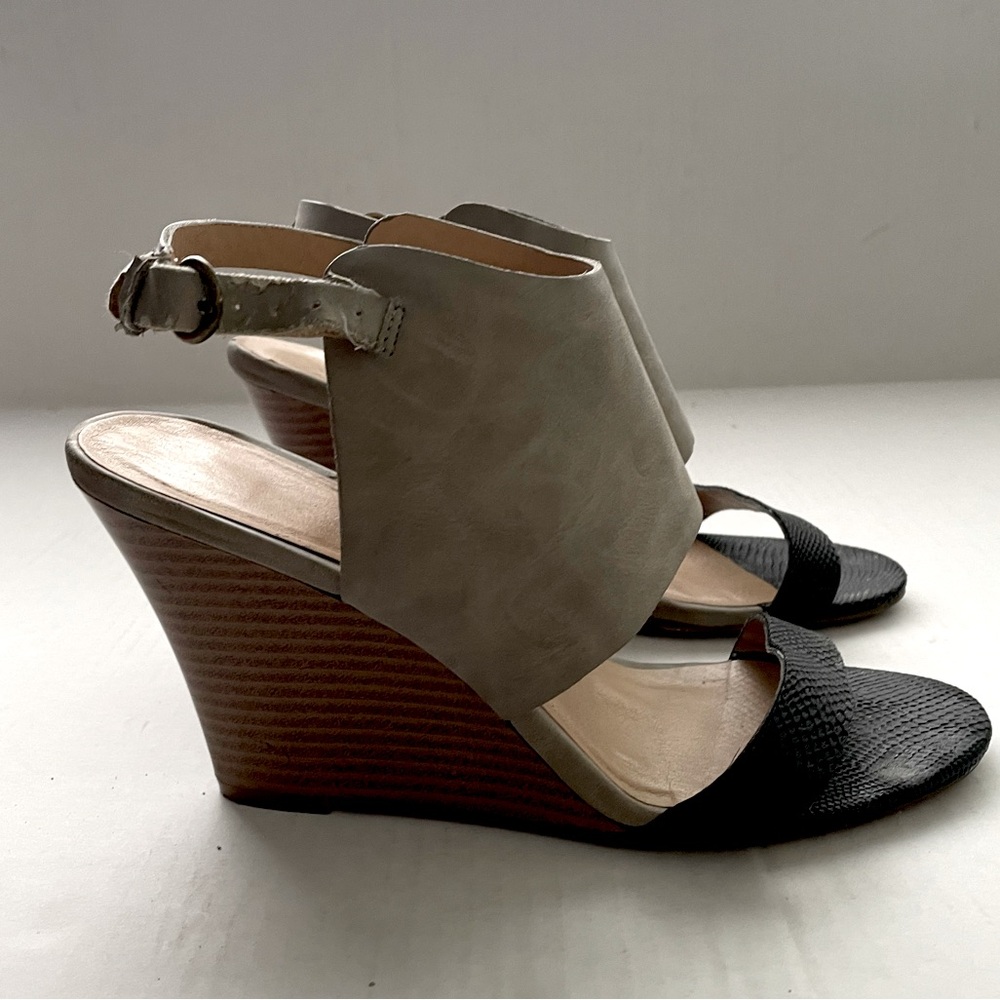 CL by Laundry Baja Sandals